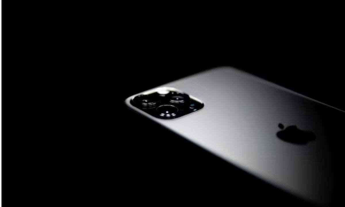 iPhone 17 Pro and Pro Max Leaks: New Design, Bigger Battery, and Bold Changes