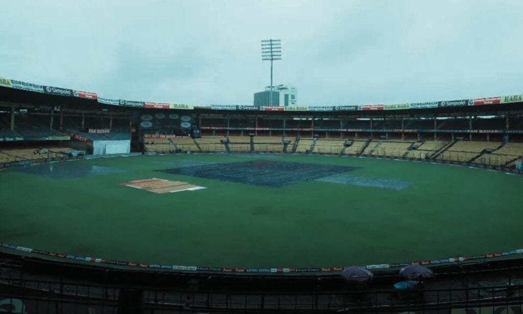 RCB vs KKR Clash in Bengaluru