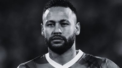 Neymar Extends Santos Contract