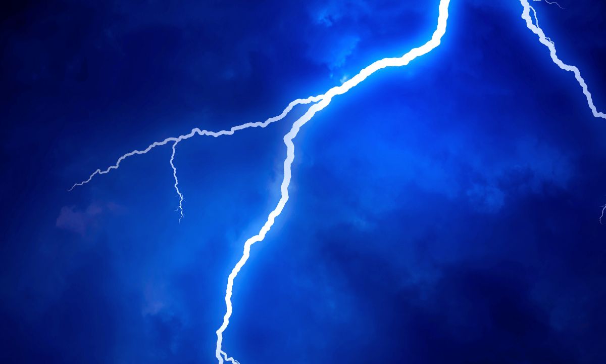 Lightning kills 33 in Bihar