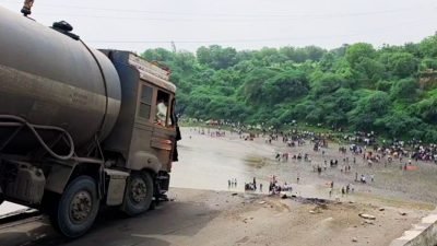 Old bridge collapses in Gujarat