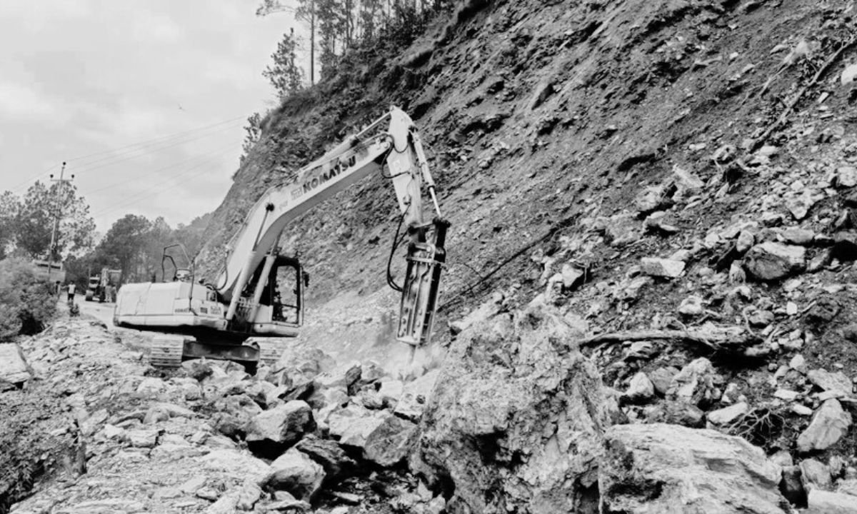 Gulmi’s Ridi-Tamghas road blocked by landslide