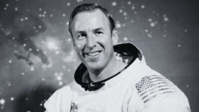 Jim Lovell dies at 97
